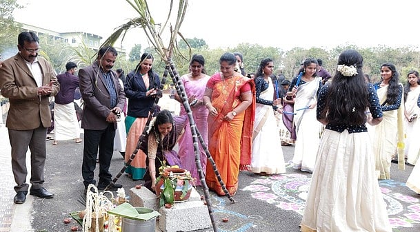 ஆற்றூா் மரியா கல்விக் குழும கல்லூரிகளில் பொங்கல் விழா