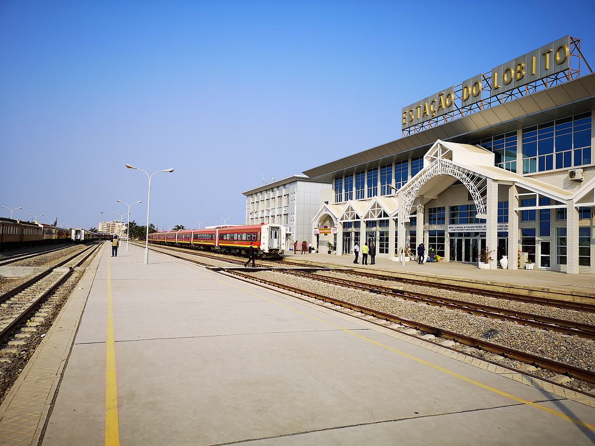 மண்ணும் மனிதர்களும்... அங்கோலா