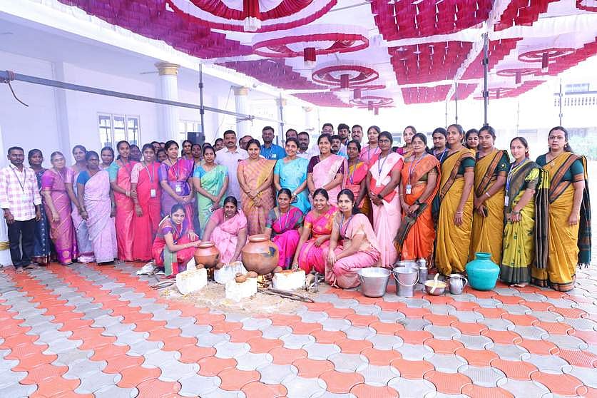 நாமக்கல் செல்வம் கல்லூரி, ஸ்ரீ கோகுல்நாதா மிஷனில் பொங்கல் விழா