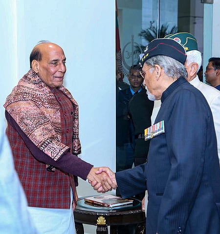 இலங்கையில் இந்திய வீரா்கள் செய்த தியாகம் மதிக்கப்பட வேண்டும்     