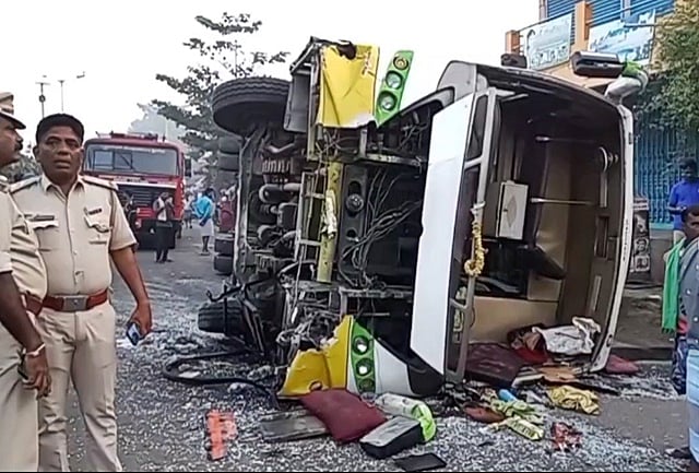 சென்னையிலிருந்து தஞ்சாவூர் சென்ற பேருந்து விபத்து: 10 பேர் படுகாயம்!