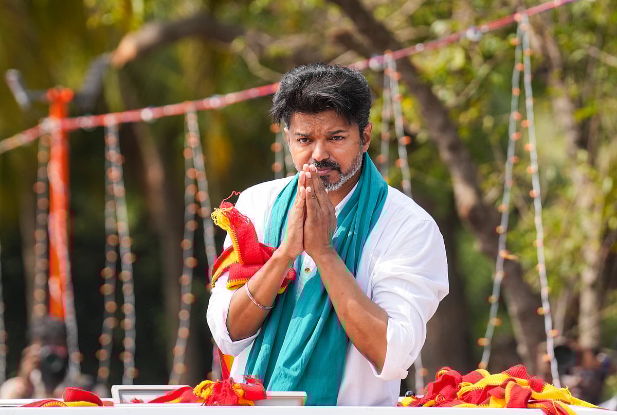 சேலத்தில் பிப். 13-ல் விஜய் மக்கள் சந்திப்பு கூட்டம்:  தவெகவினர் மீண்டும் மனு!