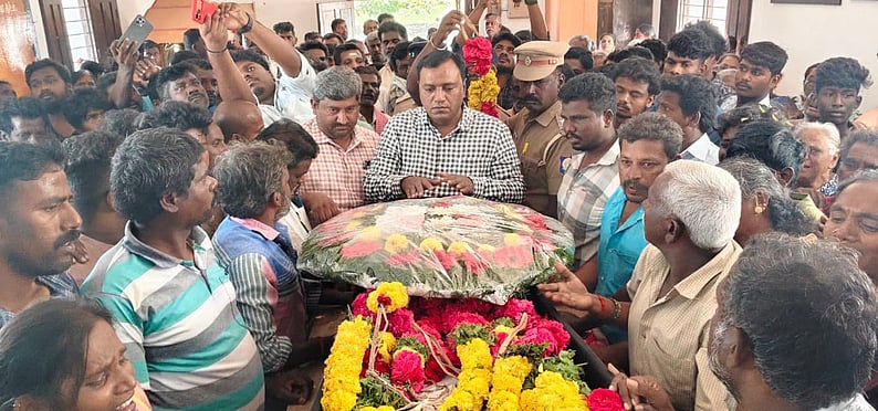 விபத்தில் மூளைச் சாவடைந்த 
விவசாயியின் உடல் உறுப்புகள் தானம்