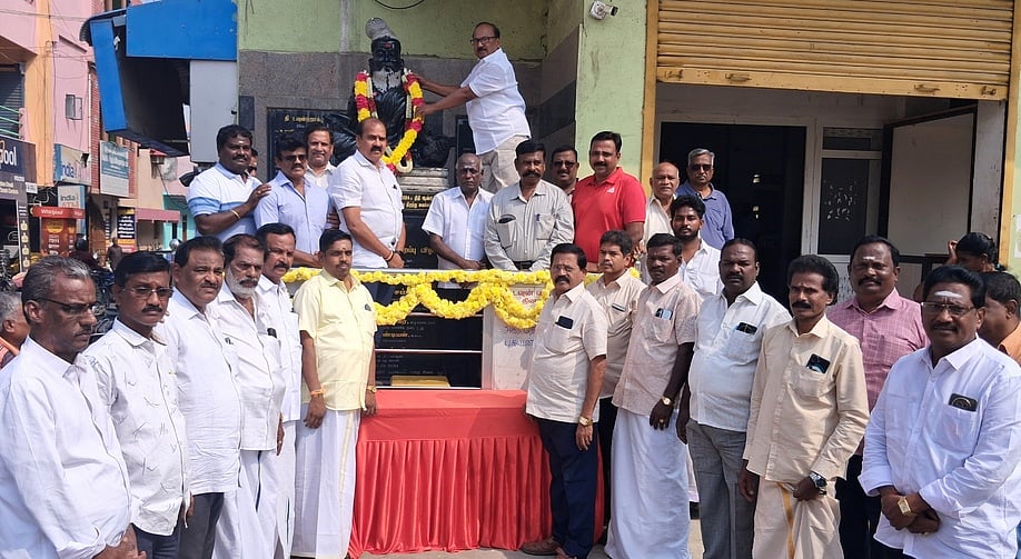 அரக்கோணம், சோளிங்கா், ஆற்காட்டில் திருவள்ளுவா் தின விழா