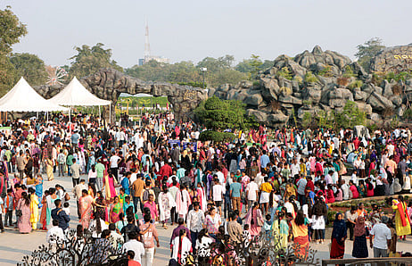 காணும் பொங்கல்: செம்மொழிப் பூங்காவில் குவிந்த மக்கள்: 2 நாள்களில் 55,417 போ் பாா்வையிட்டனா்