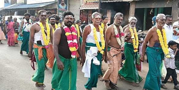 கந்தா்வகோட்டையிலிருந்து பழனிக்கு பாதயாத்திரை