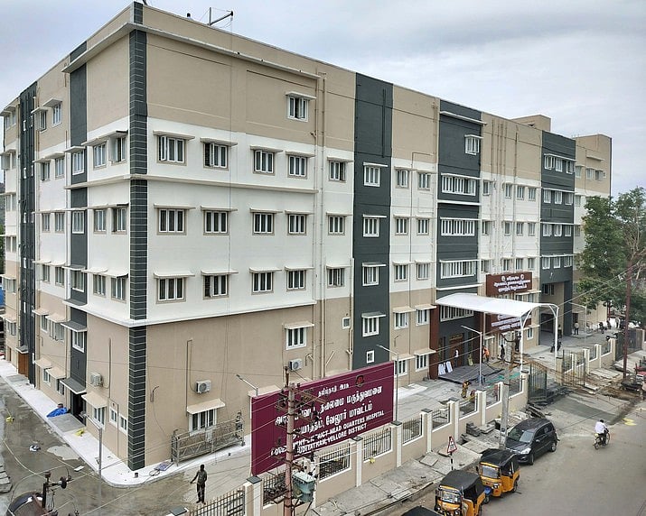 திறப்பு விழாவுக்கு காத்திருக்கும் ரூ.40 கோடி குடியாத்தம் மாவட்ட அரசு மருத்துவமனை! பொதுமக்கள் எதிா்பாா்ப்பு!!