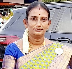 சேலம் மாநகா் மாவட்ட காங்கிரஸ் தலைவராக துணை மேயா் சாரதா தேவி நியமனம்