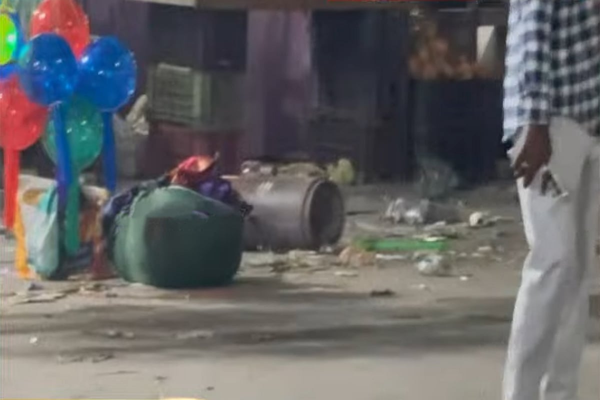 கள்ளக்குறிச்சி: மணலூர்பேட்டை ஆற்றுத் திருவிழாவில் சிலிண்டர் வெடித்ததில் ஒருவர் பலி; 2 பேர் படுகாயம்!