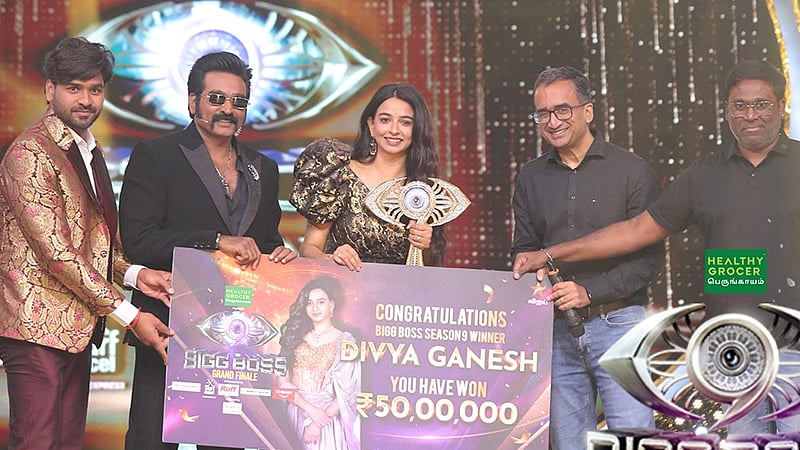 பிக் பாஸ் 9: வெற்றியாளர்  திவ்யாவுக்கு குவியும் வாழ்த்து!