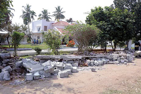 சரவணம்பட்டியில் ரூ. 3.50 கோடி மதிப்பிலான ஆக்கிரமிப்பு நிலம் மீட்பு