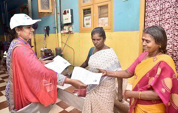 வாக்காளர் பட்டியலில் பெயர் சேர்க்க மேலும் 10 நாள்கள் அவகாசம்! - உச்சநீதிமன்றம்