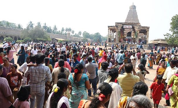 தஞ்சாவூருக்கு கடந்தாண்டில் 1.80 கோடி சுற்றுலா பயணிகள் வருகை