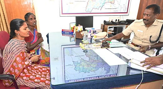 வேலூா் மாவட்ட காவல் குறைதீா் கூட்டம்: 30 மனுக்கள் ஏற்பு