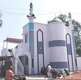 தேனூரில் புதிய பள்ளிவாசல் திறப்பு