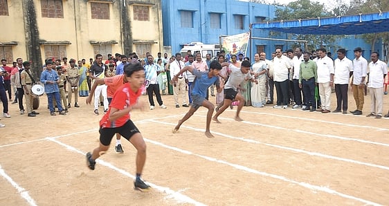 வேலூா் மாவட்டத்தில் முதல்வா் விளையாட்டு போட்டிகள்