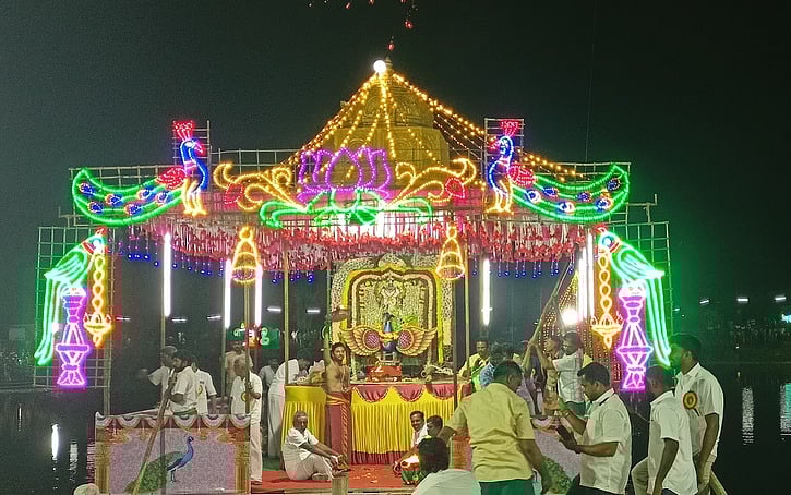 ஸ்ரீபாலமுருகன் கோயிலில் தெப்பல் உற்சவம்