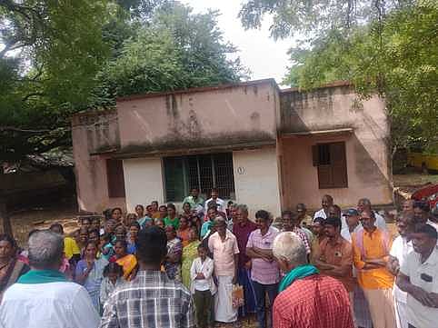 இலுப்பையூரணி ஊராட்சியில் அடிப்படை வசதிகளை செய்து தர வலியுறுத்தல்