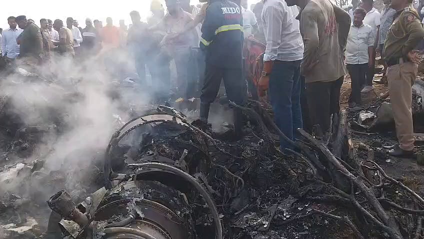 சஞ்சய் காந்தி முதல்.. அஜீத் பவார் வரை.. விமான விபத்துகளில் பலியான பிரபலங்கள்!