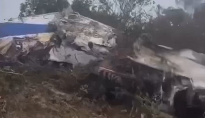 கொலம்பியாவில் விமான விபத்து:
உள்ளூா் எம்.பி., 14 போ் உயிரிழப்பு 