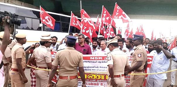 தலைமைச் செயலகத்துக்கு நடைப்பயணம்: 87 தொழிலாளா்கள் கைது