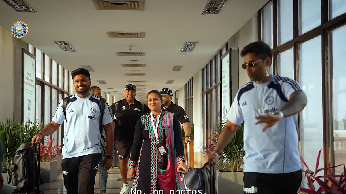 சேட்டன் வருகிறார் வழி விடுங்க... சாம்சனுக்குப் பாதுகாவலராக மாறிய சூர்யகுமார்!