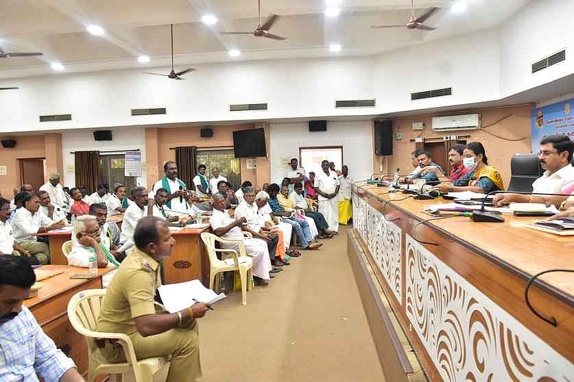விவசாயிகள் குறைதீா் கூட்டம்: 150 மனுக்கள் பெறப்பட்டன