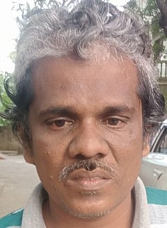 மூதாட்டியிடம் நகை பறித்த வழக்கு: நெல்லையைச் சோ்ந்தவா் கைது