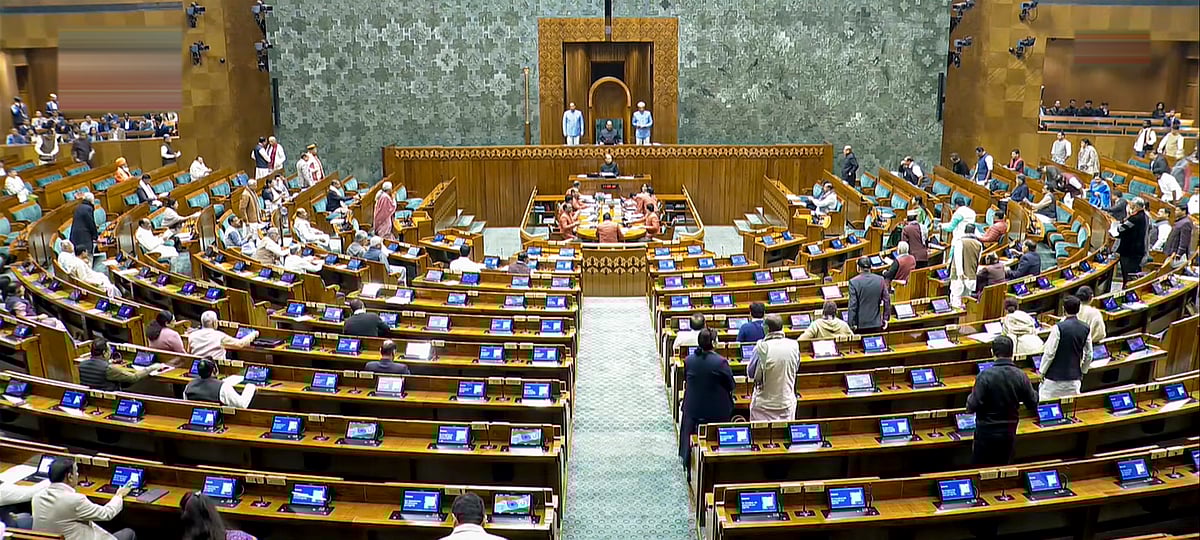 மக்களவை முடக்கத்துக்கு முடிவு:
பட்ஜெட் விவாதம் தொடங்கியது!