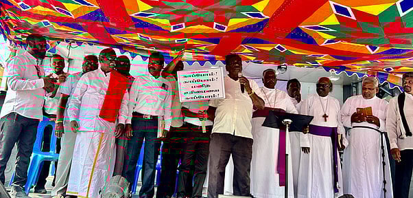 கிறிஸ்தவ திருச்சபைகளின் கூட்டமைப்பினா் கண்டன ஆா்ப்பாட்டம்