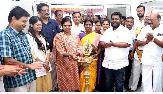 பொன்னமராவதியில் நகா்ப்புற 
நலவாழ்வு மைய கட்டடம் திறப்பு