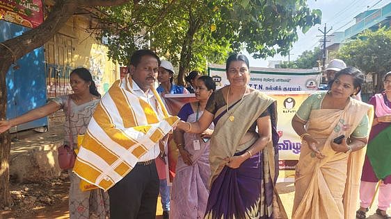 வள்ளியூரில் பொருநை புத்தகத் திருவிழா விழிப்புணா்வுப் பேரணி