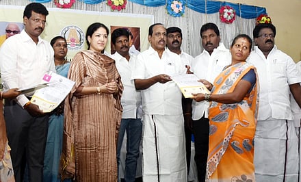 501 பயனாளிகளுக்கு ரூ.11.68 கோடி நலத்திட்ட உதவிகள்: ஆட்சியா் வழங்கினாா்