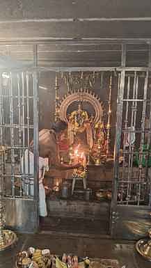 கட்டாரிமங்கலம் கோயிலில் 
சண்டேஸ்வரநாயனாா் குருபூஜை