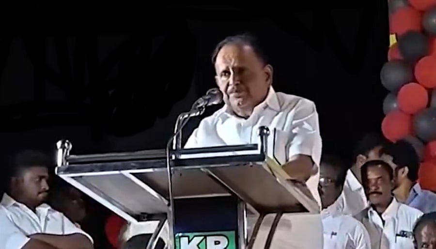 மத்திய அரசின் தவறான பொருளாதார கொள்கையால் இந்தியாவுக்கு பாதிப்பு:  அமைச்சா் எஸ்.ரகுபதி விமா்சனம்