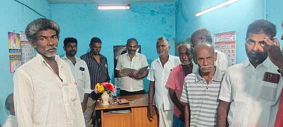 இடைச்சிவிளையில் விவசாயிகள் ஆலோசனைக் கூட்டம்