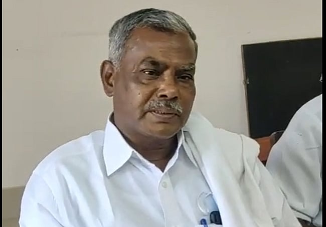 பொதுத் தோ்வில் ஸ்கிரைப் பணிக்கு கல்லூரி மாணவா்கள்: கல்வித் துறை முடிவை ரத்து செய்ய கோரிக்கை