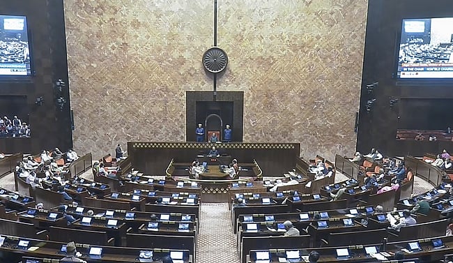 ஈரானில் நடைபெற்ற போராட்டத்தில் இந்தியா்கள் யாரும் கொல்லப்படவில்லை: நாடாளுமன்றத்தில் மத்திய அரசு தகவல்