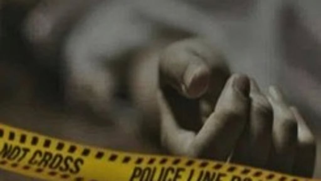 தனியாா் கல்லூரி மாணவா் தூக்கிட்டுத் தற்கொலை