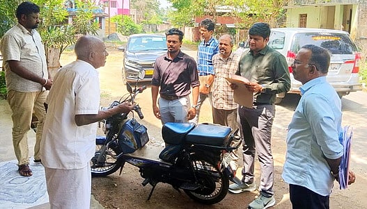 வாக்காளா் பட்டியல் பாா்வையாளா் ஆய்வு