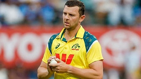 டி20 உலகக் கோப்பை: ஹேசில்வுட் விலகல்..! சிக்கலில் ஆஸ்திரேலியா! 