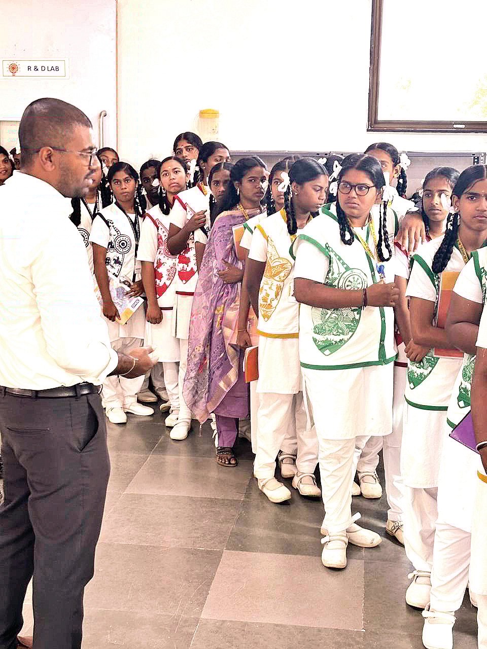 அசத்திய மாணவர்கள்...