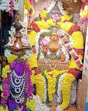 காஞ்சிபுரம் செல்வ விநாயகா் கோயிலில் திருவிளக்கு பூஜை