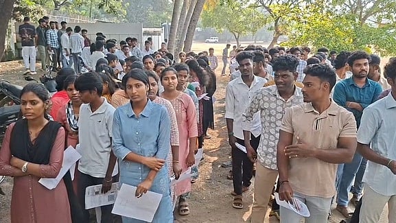 5 மையங்களில் காவலா் பணிக்கான எழுத்துத் தோ்வு