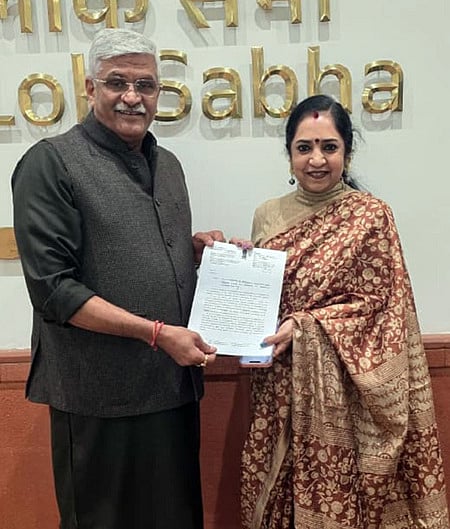 2025-ஆம் ஆண்டுக்கான நிறுத்தப்பட்ட சாகித்திய அகாதெமி விருதுகளை அறிவிக்க தென்சென்னை எம்.பி. கோரிக்கை