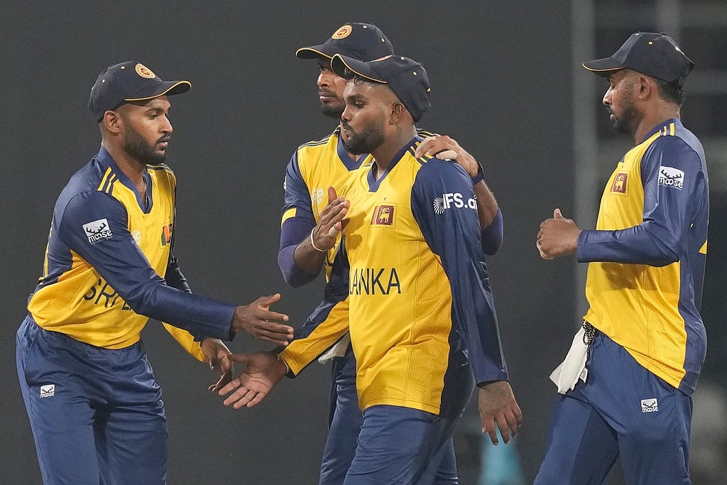டி20 உலக கோப்பை: முக்கிய வீரர் விலகல்! இலங்கை அணிக்குப் பின்னடைவு!!