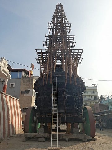 ஒசூா் சந்திரசூடேஸ்வரா் கோயில் 
தோ்த் திருவிழா பணிகள் தீவிரம்