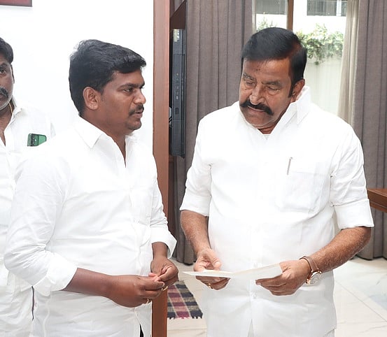 ஆய்க்குடியில் வளா்ச்சித் திட்டப் பணிகளை மேற்கொள்ள ரூ. 5.50 கோடி நிதி ஒதுக்கீடு செய்ய கோரிக்கை