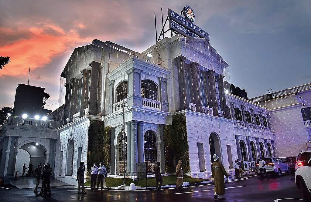 4  துணை ஆட்சியா்களுக்கு பதவி உயா்வு