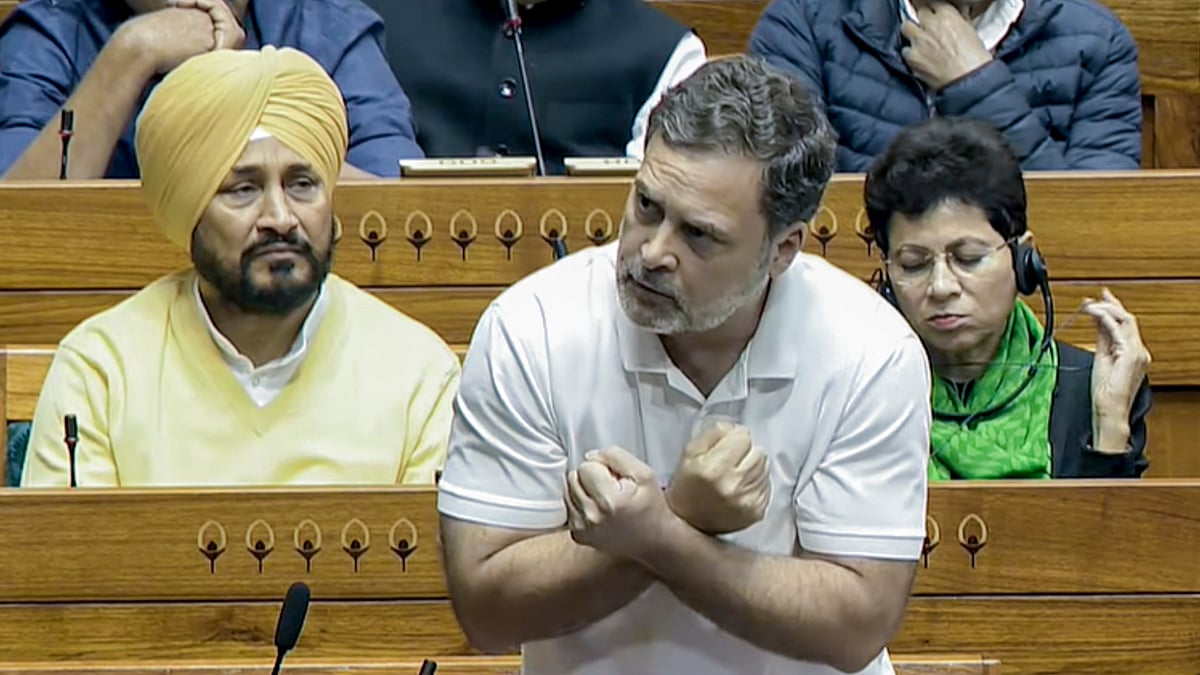 பொய்யான குற்றச்சாட்டுகள்: ராகுல் மீது உரிமை மீறல் நோட்டீஸ் தாக்கல்!